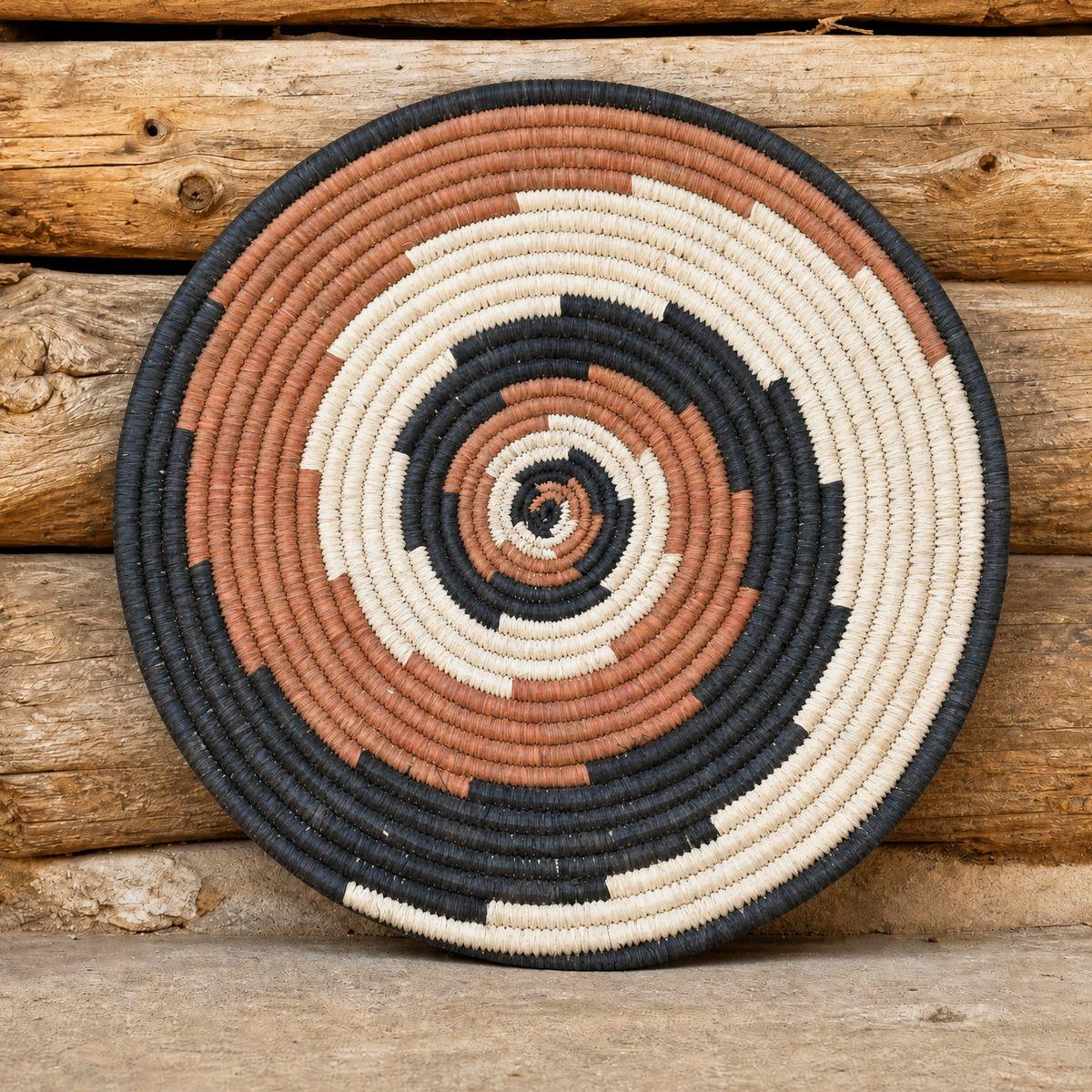 Spiral Coil design in the Charcoal colorway